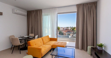 Modern One-Bedroom Furnished Apartment for Rent in Kato Polemidia with Communal Pool & Rooftop Terrace