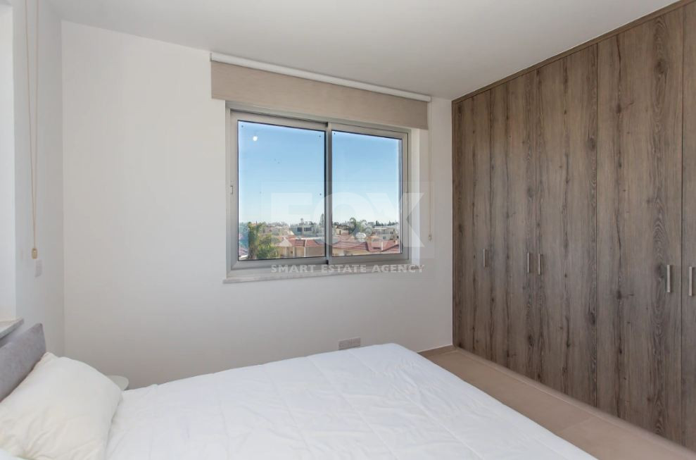 Modern One-Bedroom Furnished Apartment for Rent in Kato Polemidia with Communal Pool & Rooftop Terrace