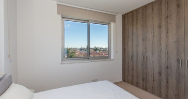 Modern One-Bedroom Furnished Apartment for Rent in Kato Polemidia with Communal Pool & Rooftop Terrace