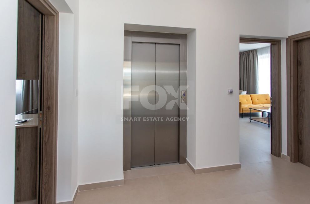 Modern One-Bedroom Furnished Apartment for Rent in Kato Polemidia with Communal Pool & Rooftop Terrace