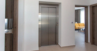 Modern One-Bedroom Furnished Apartment for Rent in Kato Polemidia with Communal Pool & Rooftop Terrace