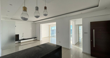 Stunning Penthouse in Pafos center for rent