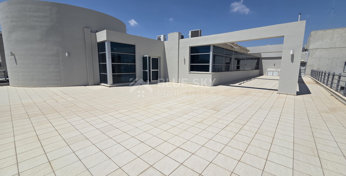 Spacious 600m² Office | 11 Rooms / Optional Open Plan | For Rent , Linopetra Main Road