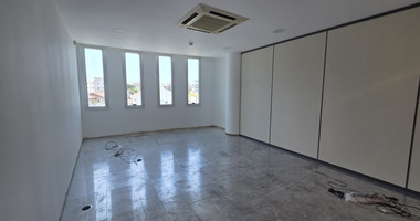 Spacious 600m² Office | 11 Rooms / Optional Open Plan | For Rent , Linopetra Main Road
