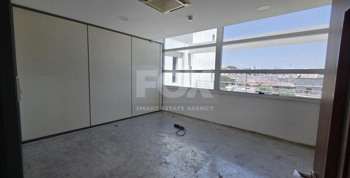 Spacious 600m² Office | 11 Rooms / Optional Open Plan | For Rent , Linopetra Main Road