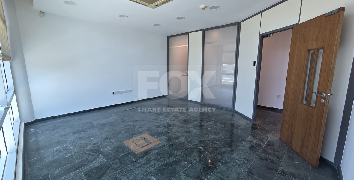 Spacious 600m² Office | 11 Rooms / Optional Open Plan | For Rent , Linopetra Main Road