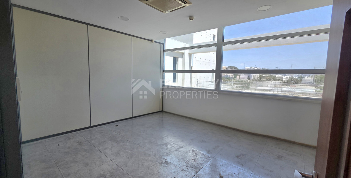 Spacious 600m² Office | 11 Rooms / Optional Open Plan | For Rent , Linopetra Main Road
