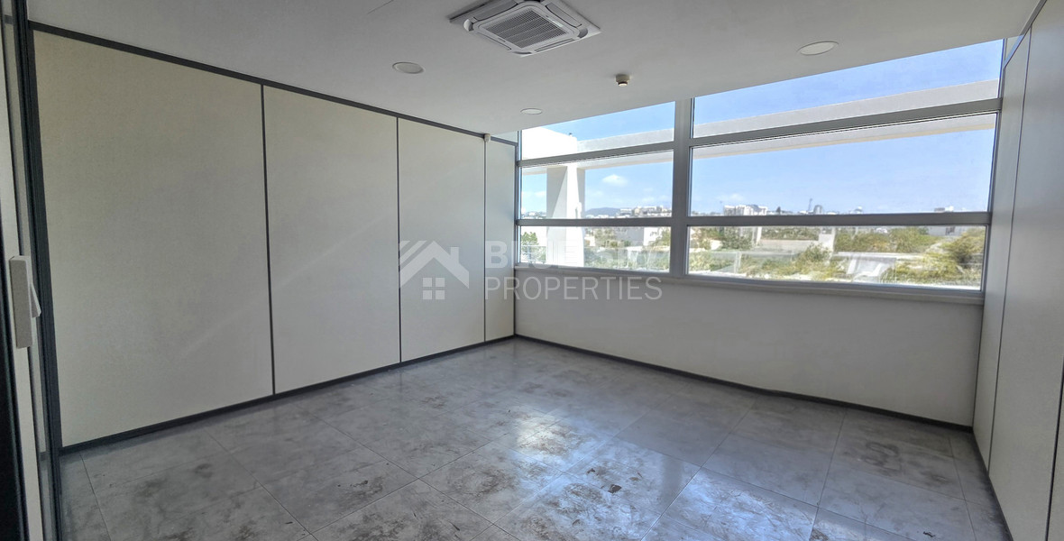 Spacious 600m² Office | 11 Rooms / Optional Open Plan | For Rent , Linopetra Main Road