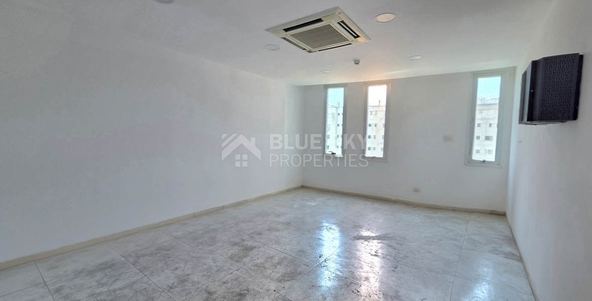 Spacious 600m² Office | 11 Rooms / Optional Open Plan | For Rent , Linopetra Main Road