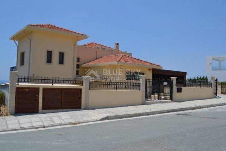 Luxury Six bedroom Villa with Sea views in Kefalogremmos, Limassol, Cyprus