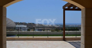 Luxury Six bedroom Villa with Sea views in Kefalogremmos, Limassol, Cyprus