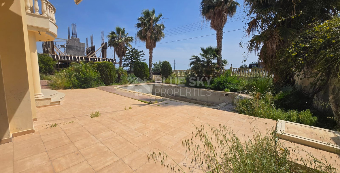 Detached Three-Bedroom Villa on 640m² Plot for Sale in Ypsonas: with Garden & Pool