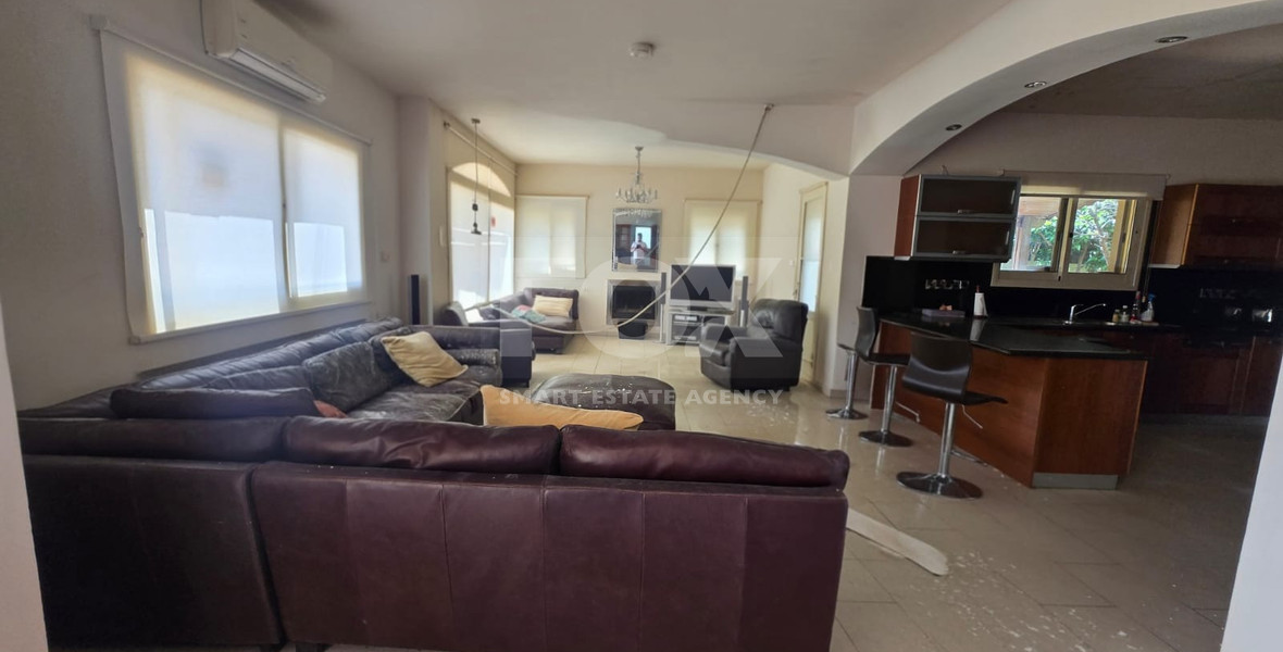 Detached Three-Bedroom Villa on 640m² Plot for Sale in Ypsonas: with Garden & Pool