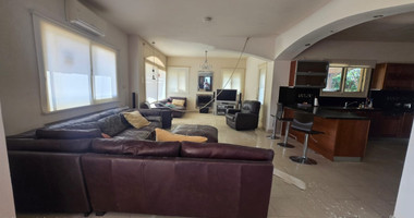 Detached Three-Bedroom Villa on 640m² Plot for Sale in Ypsonas: with Garden & Pool