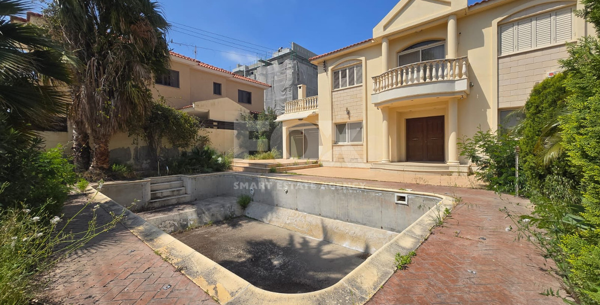 Detached Three-Bedroom Villa on 640m² Plot for Sale in Ypsonas: with Garden & Pool