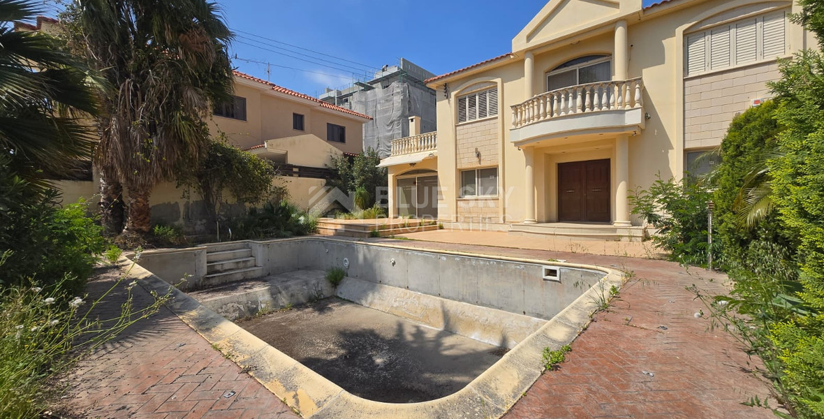 Detached Three-Bedroom Villa on 640m² Plot for Sale in Ypsonas: with Garden & Pool
