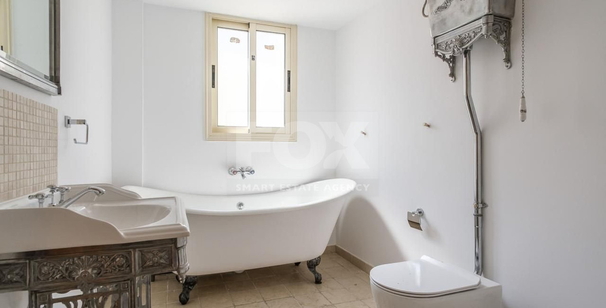 Spacious four-bedroom house with pool for Sale In Ypsoupoli, Limassol