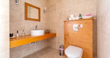 FOUR BEDROOM SEAVIEW BUNGALOW FOR SALE