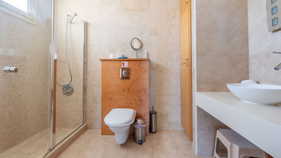 FOUR BEDROOM SEAVIEW BUNGALOW FOR SALE