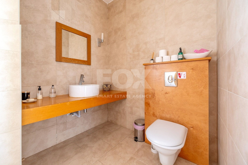 FOUR BEDROOM SEAVIEW BUNGALOW FOR SALE