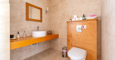 FOUR BEDROOM SEAVIEW BUNGALOW FOR SALE