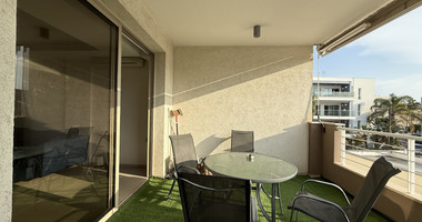 For Rent Modern Two Bedroom Apartment in Mesa Geitonia