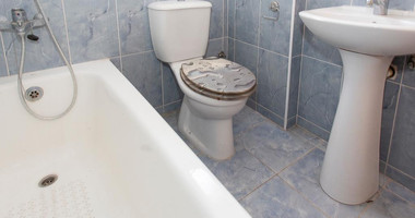 Modern one Bedroom Apartment for Sale in Paphos Universal Area with Communal Pool and Title Deed