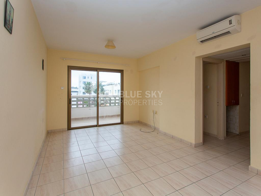 Modern one Bedroom Apartment for Sale in Paphos Universal Area with Communal Pool and Title Deed