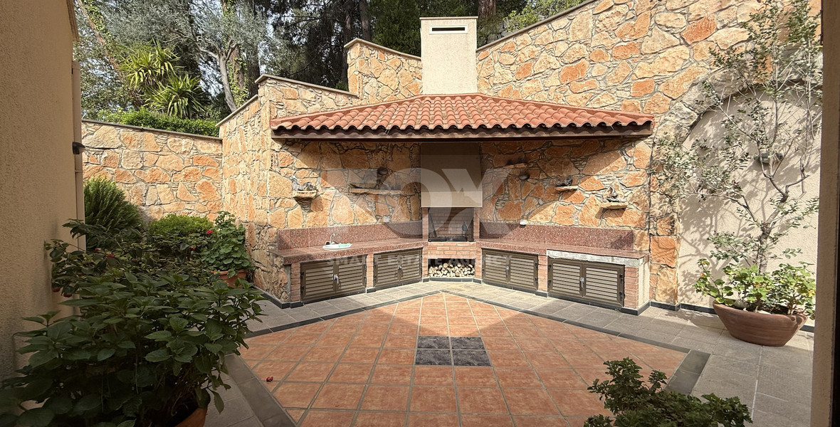 SALE: OUTSTANDING 7 BEDROOM  BESPOKE VILLA IN MONIATIS ON 3,861 SQM LAND ENGULFED IN PINE FOREST.-INDOOR HEATED SWIMMING POOL.