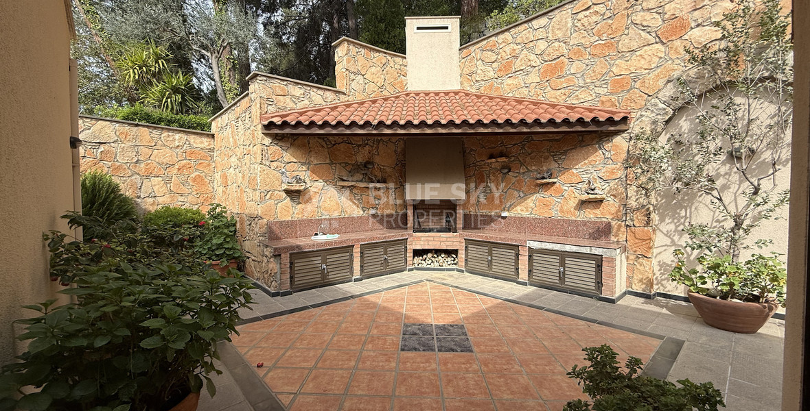 6 Bedroom Luxury Villa for Sale in Moniatis with Indoor Heated Pool