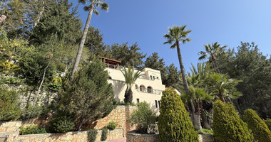 SALE: OUTSTANDING 7 BEDROOM  BESPOKE VILLA IN MONIATIS ON 3,861 SQM LAND ENGULFED IN PINE FOREST.-INDOOR HEATED SWIMMING POOL.