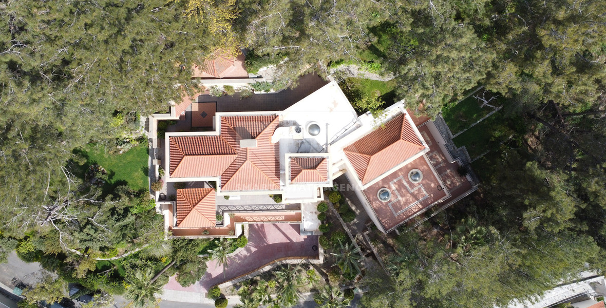 6 Bedroom Luxury Villa for Sale in Moniatis with Indoor Heated Pool