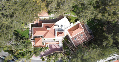 6 Bedroom Luxury Villa for Sale in Moniatis with Indoor Heated Pool