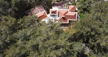 6 Bedroom Luxury Villa for Sale in Moniatis with Indoor Heated Pool
