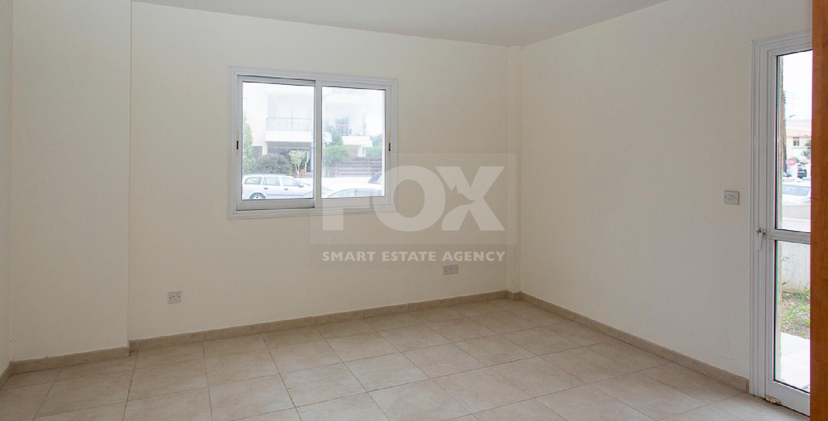 For sale, two-Bedroom Ground Floor Apartment with Yard in Chloraka, Paphos – Ideal Investment or Residence