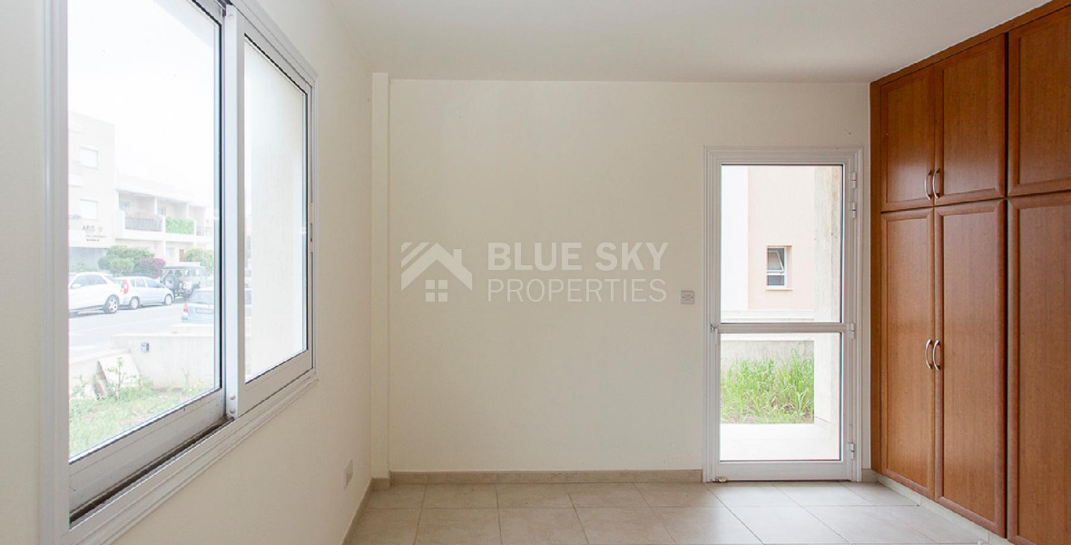 For sale, two-Bedroom Ground Floor Apartment with Yard in Chloraka, Paphos – Ideal Investment or Residence