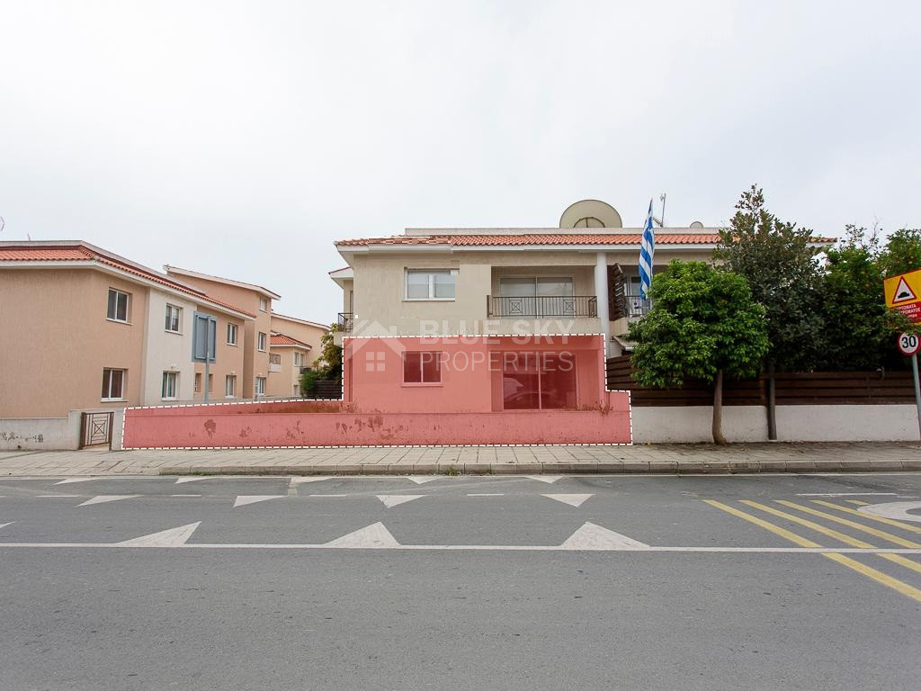 For sale, two-Bedroom Ground Floor Apartment with Yard in Chloraka, Paphos – Ideal Investment or Residence