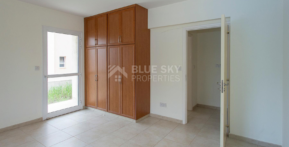 For sale, two-Bedroom Ground Floor Apartment with Yard in Chloraka, Paphos – Ideal Investment or Residence