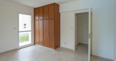 For sale, two-Bedroom Ground Floor Apartment with Yard in Chloraka, Paphos – Ideal Investment or Residence