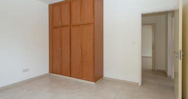 For sale, two-Bedroom Ground Floor Apartment with Yard in Chloraka, Paphos – Ideal Investment or Residence