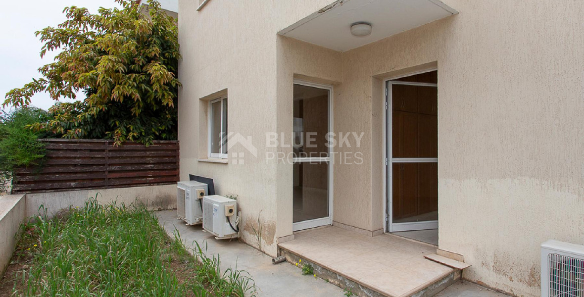 For sale, two-Bedroom Ground Floor Apartment with Yard in Chloraka, Paphos – Ideal Investment or Residence