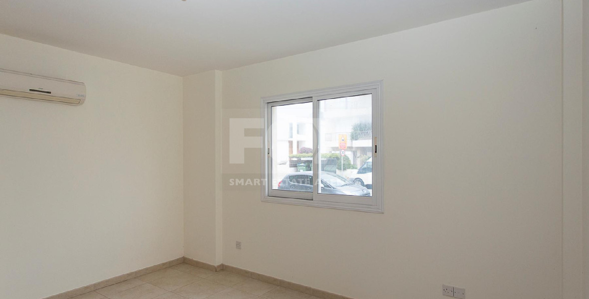 For sale, two-Bedroom Ground Floor Apartment with Yard in Chloraka, Paphos – Ideal Investment or Residence