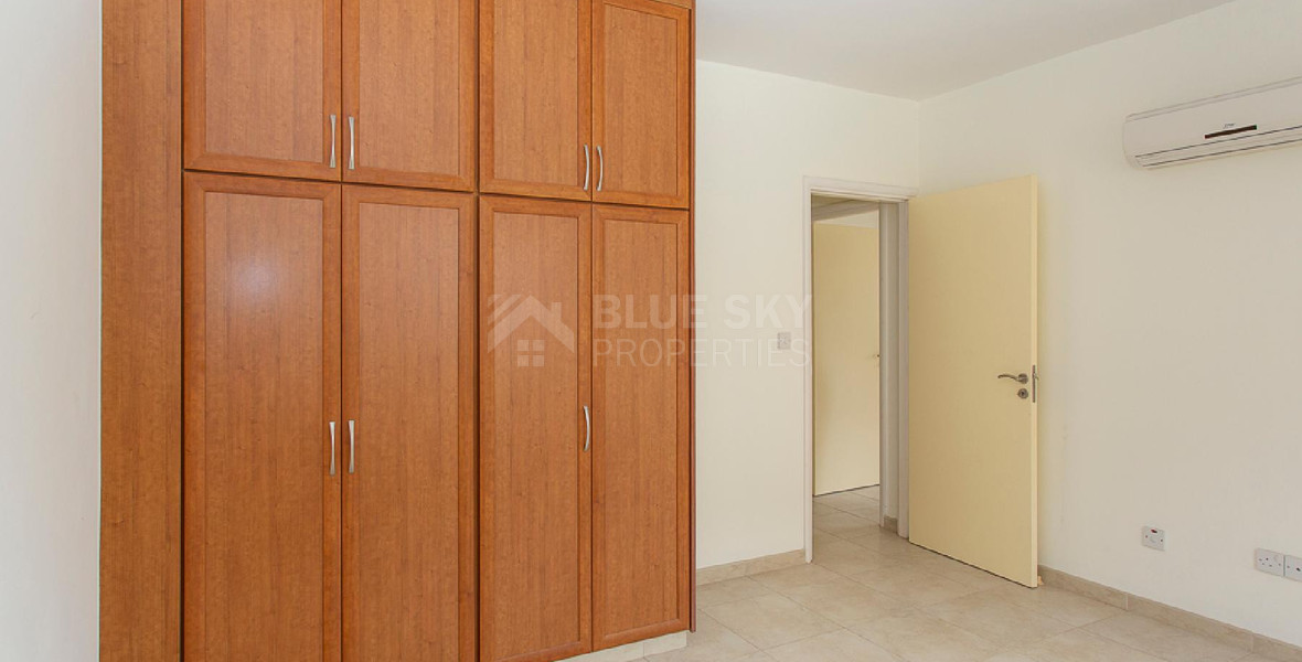 For sale, two-Bedroom Ground Floor Apartment with Yard in Chloraka, Paphos – Ideal Investment or Residence