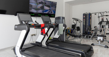 For Rent Modern Seven Bedroom Villa in Parekklisia Area