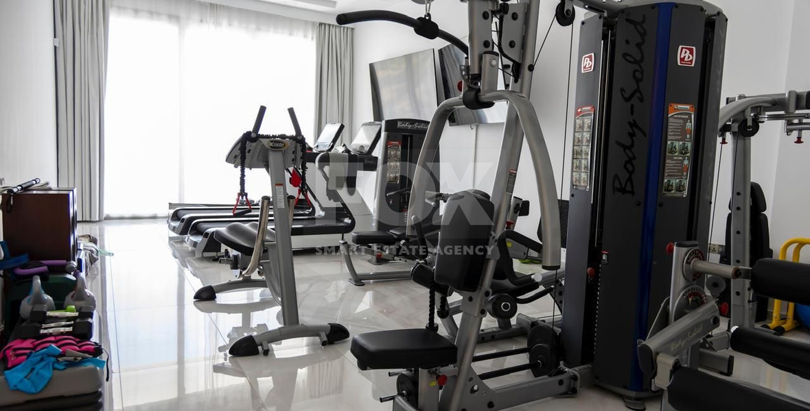 For Rent Modern Seven Bedroom Villa in Parekklisia Area