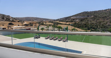 For Rent Modern Seven Bedroom Villa in Parekklisia Area