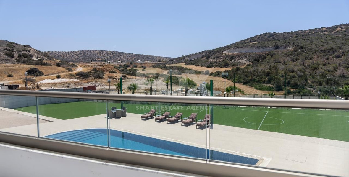 For Rent Modern Seven Bedroom Villa in Parekklisia Area