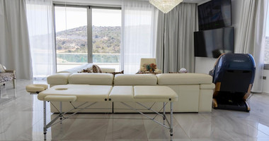 For Rent Modern Seven Bedroom Villa in Parekklisia Area