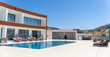 For Rent Modern Seven Bedroom Villa in Parekklisia Area