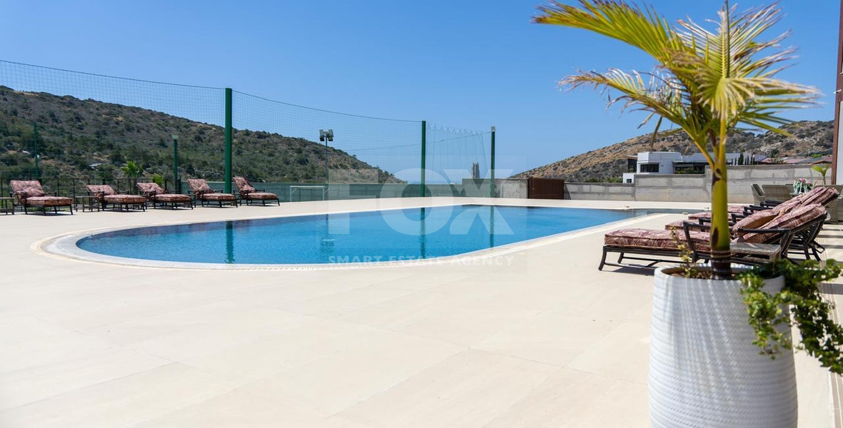 For Rent Modern Seven Bedroom Villa in Parekklisia Area